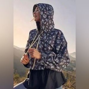 FREE PEOPLE Break my heart floral cropped jacket (windbreaker)